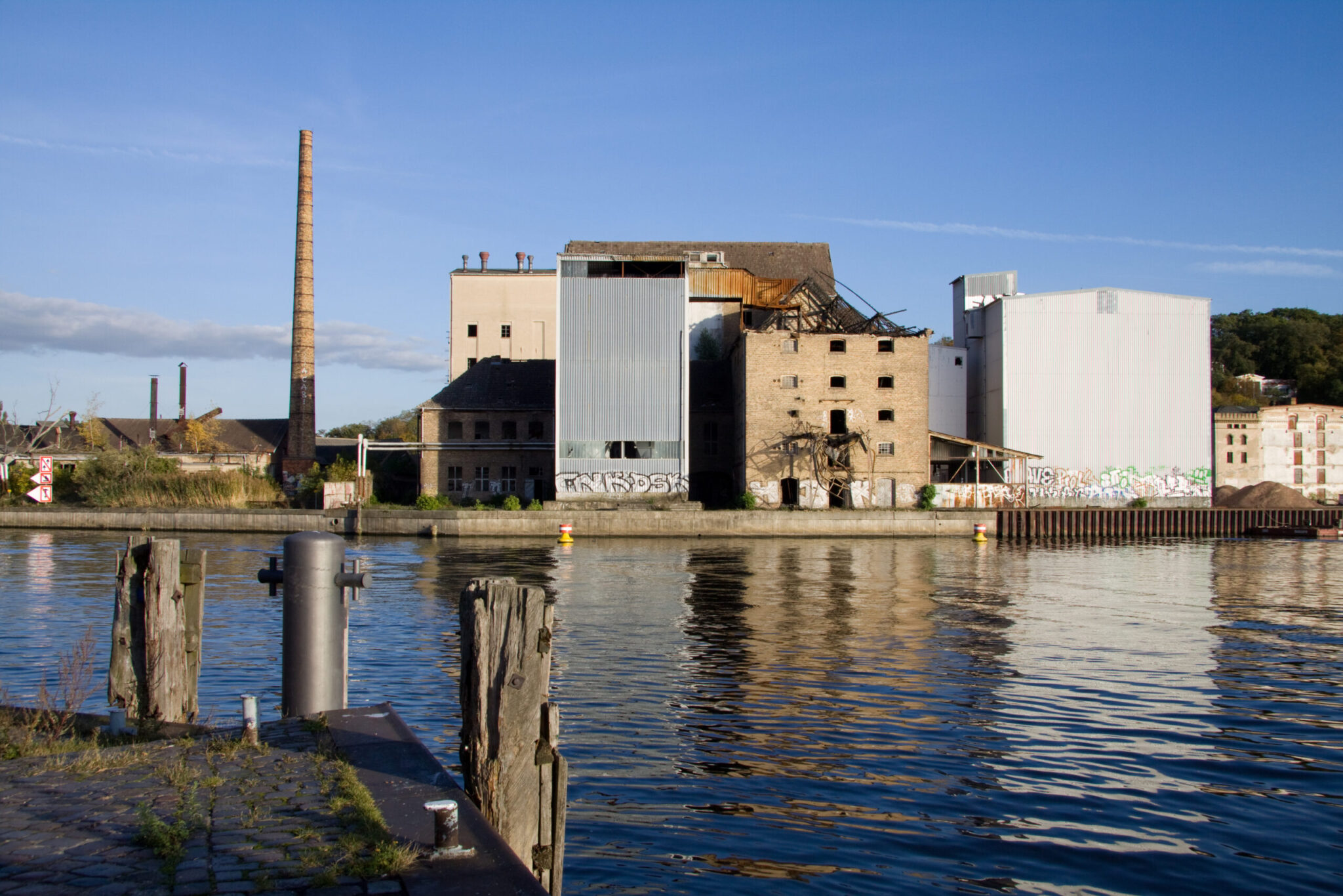 Image of an abandoned industrial facility that is now a brownfield redevelopment. Haley Ward is  proud to have completed Brownfield projects in our local area that have resulted in successful redevelopment of sites which now enrich the communities in which they are located.